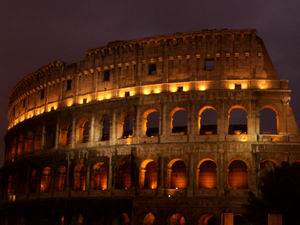 colosseo di sera